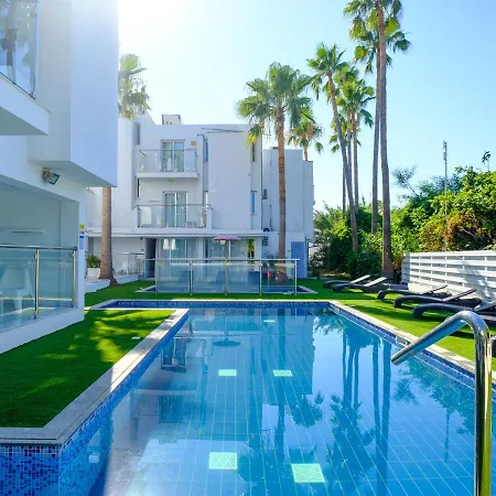 Cozy Vacation Apartment For Two In Sunny Ayia Napa All Yours