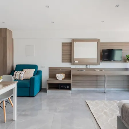 Cozy Vacation Apartment For Two In Sunny Ayia Napa All Yours *